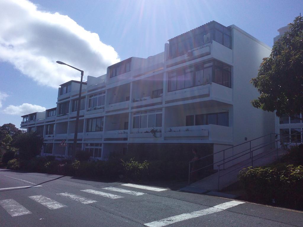Apartamentos Matur Machico  Buitenkant foto